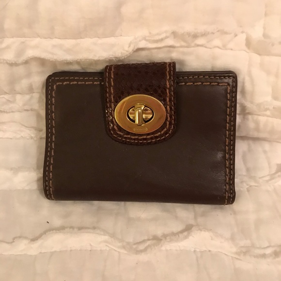 Coach - Picture 1 of 2